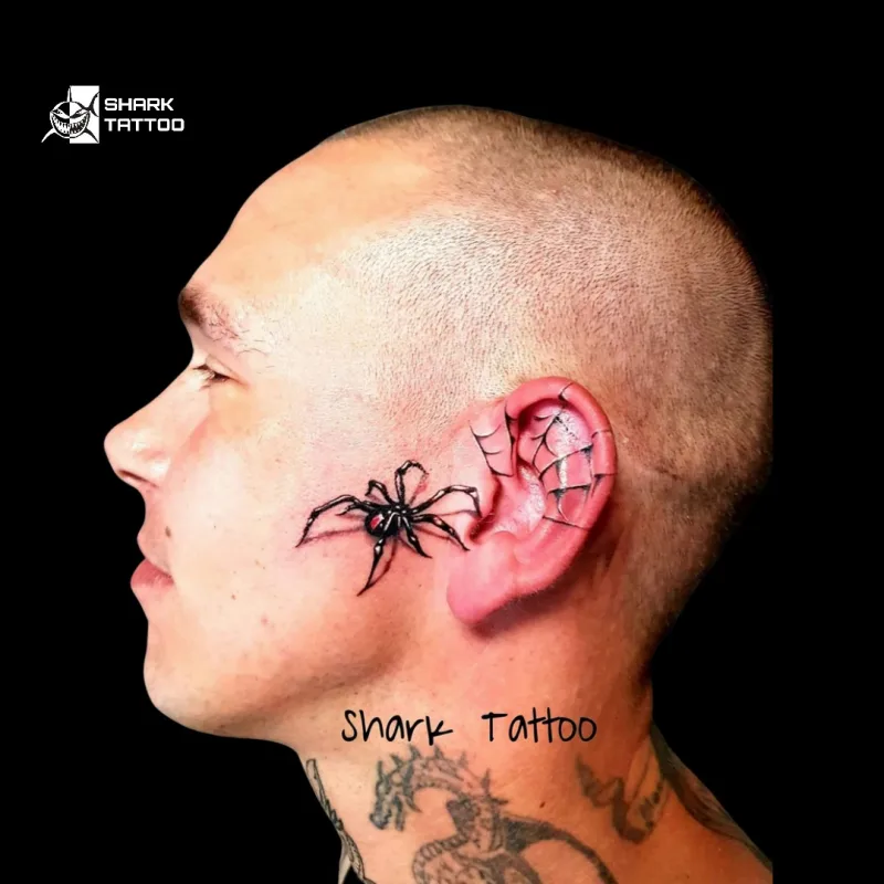 🕷️ Spinnen- und Netz-Ohr-Tattoo – Mutige und Einzigartige Kunst 🕷️