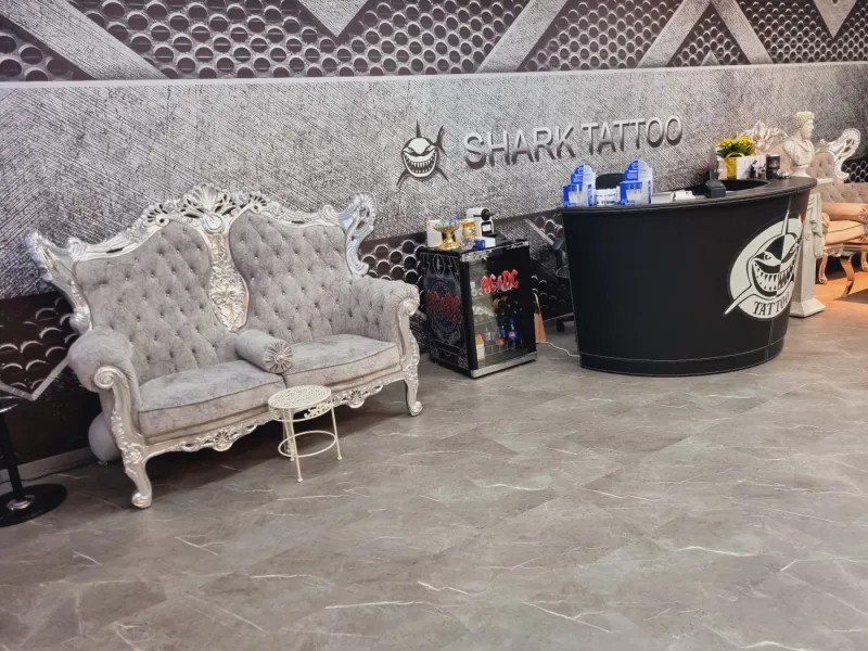 Shark Tattoo Cloppenburg — Innenansicht 1